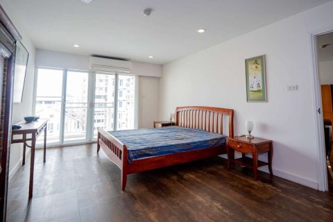 Condo in Chiang Mai, Thailand, 3 bedrooms  № 126321 - photo 9