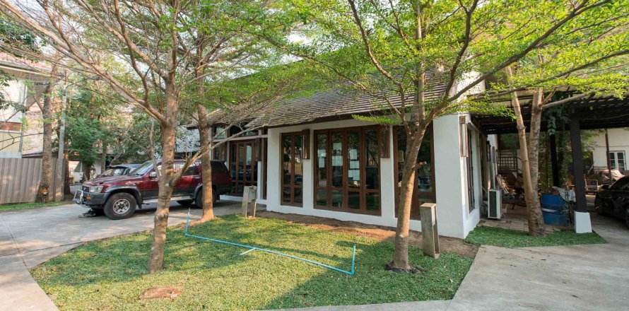 Коммерческая недвижимость в Чиангмае, Таиланд  № 126324