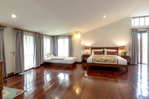Villa in Chiang Mai, Thailand 4 bedrooms № 126323 - photo 18