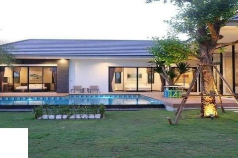 Дом в Хуа Хине, Таиланд с 4 спальнями  № 125232 - фото 1