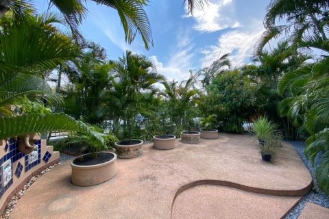 Дом в Хуа Хине, Таиланд с 3 спальнями  № 125175 - фото 1