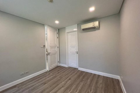 Condo in Hua Hin, Thailand, 1 bedroom  № 99621 - photo 9