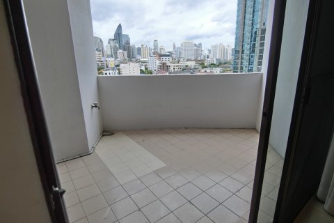 Кондоминиум с 2 спальнями в Бангкоке, Таиланд № 143604 - фото 13