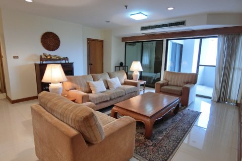 Кондоминиум с 2 спальнями в Бангкоке, Таиланд № 143604 - фото 3