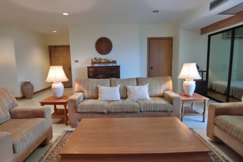 Кондоминиум с 2 спальнями в Бангкоке, Таиланд № 143604 - фото 1