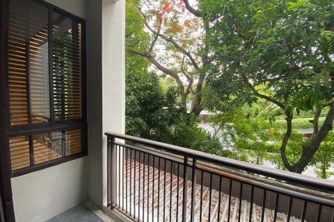 Кондоминиум с 1 спальней в Бангкоке, Таиланд № 143605 - фото 3