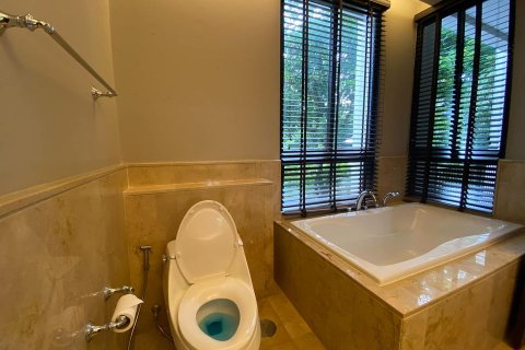 Кондоминиум с 1 спальней в Бангкоке, Таиланд № 143605 - фото 18