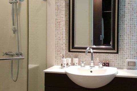 Кондоминиум с 2 спальнями в Сатхоне, Бангкок, Таиланд № 143610 - фото 5