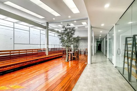 Коммерческая недвижимость в Пхукете, Таиланд 950м2 № 131882 - фото 1