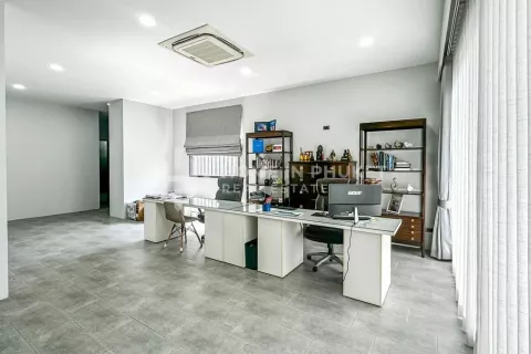 Коммерческая недвижимость в Пхукете, Таиланд 950м2 № 131882 - фото 11