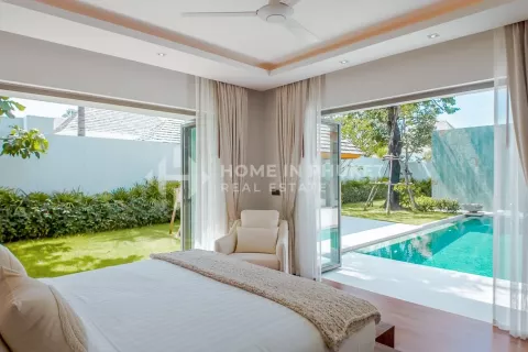 House in Phuket, Thailand 3 bedrooms № 131880 - photo 13