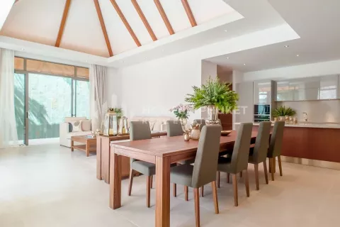 House in Phuket, Thailand 3 bedrooms № 131880 - photo 8