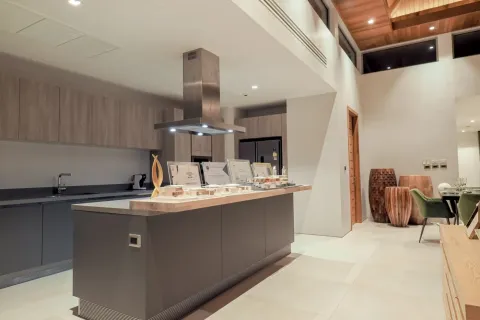 Villa in Phuket, Thailand 4 bedrooms № 107327 - photo 5