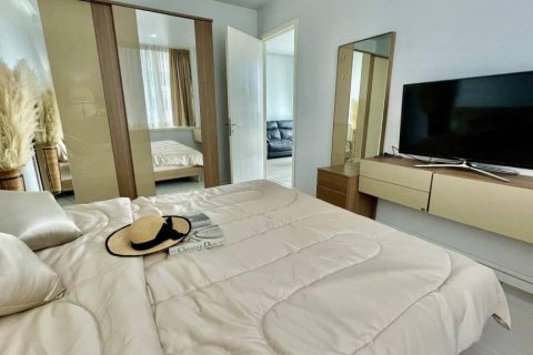 Condo in Huai Khwang, Bangkok, Thailand, 2 bedrooms  № 101896 - photo 7