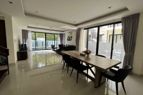 Villa in Bang Tao, Thailand 5 bedrooms № 104416 - photo 7