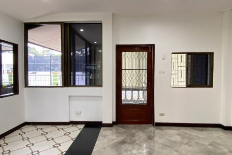 Maison à Chiang Mai, Thaïlande 6 chambres № 75866 - photo 21