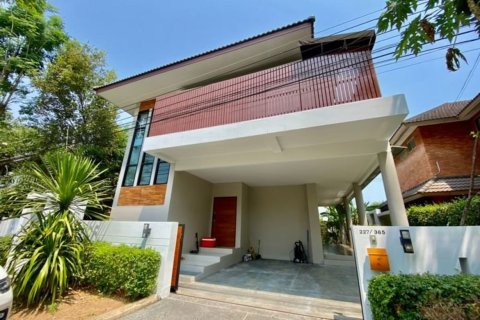 House in Chiang Mai, Thailand 4 bedrooms № 75867