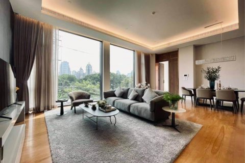 Кондоминиум с 3 спальнями в Патхум Ване, Бангкок, Таиланд № 123605 - фото 1