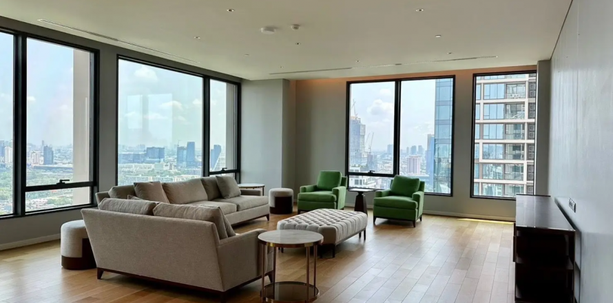 Кондоминиум с 3 спальнями в Патхум Ване, Бангкок, Таиланд № 123606