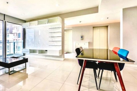 Condo in Bangkok, Thailand, 2 bedrooms  № 119593 - photo 7