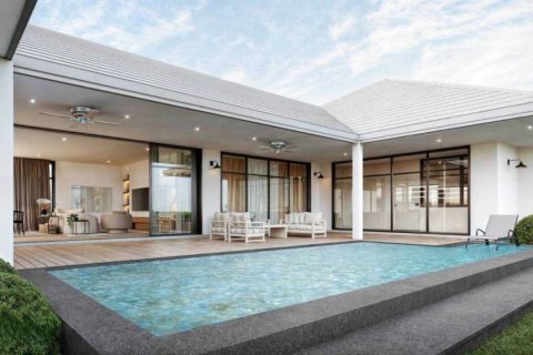 Villa in Hua Hin, Thailand 4 bedrooms № 119441 - photo 1