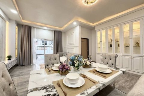 Дом в Паттайе, Таиланд с 4 спальнями  № 132702 - фото 6