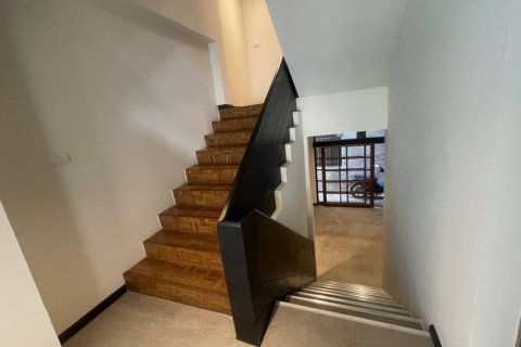 Propriété commerciale à Bangkok, Thaïlande 250 m2 № 105166 - photo 5