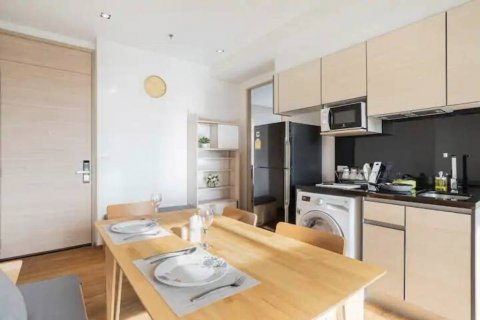 Кондоминиум с 2 спальнями в Бангкоке, Таиланд № 105164 - фото 5