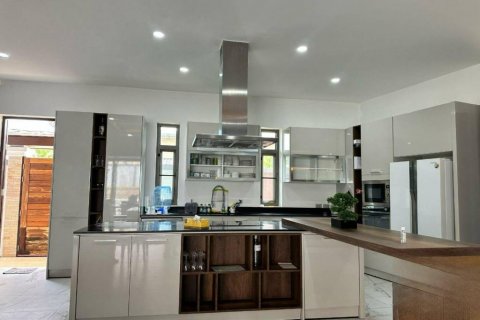 Villa in Phuket, Thailand 4 bedrooms № 116096 - photo 8