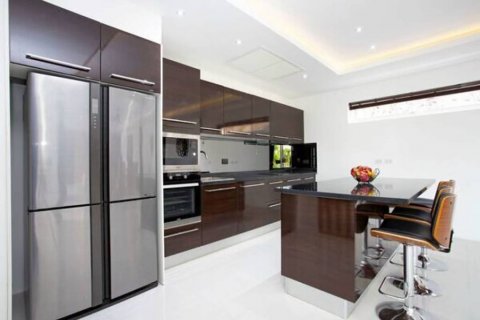 Вилла в Чалонге, Таиланд с 4 спальнями  № 101014 - фото 7