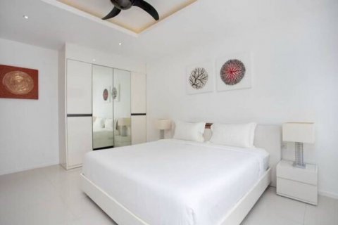 Вилла в Чалонге, Таиланд с 4 спальнями  № 101014 - фото 10