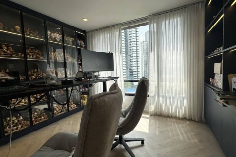 Кондоминиум с 2 спальнями в Бангкоке, Таиланд № 144405 - фото 8