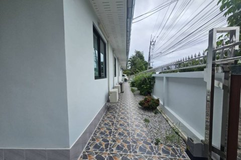 House in Hua Hin, Thailand 5 bedrooms № 144407 - photo 4