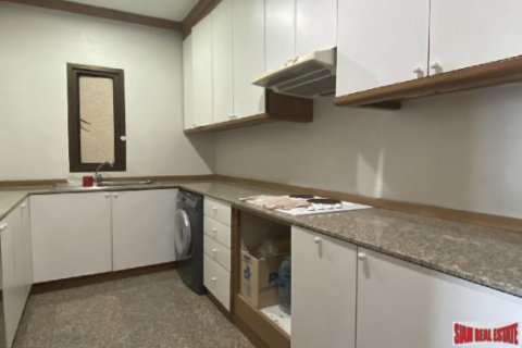 Квартира в Тхонбури, Бангкок, Таиланд с 1 спальней № 125652 - фото 3