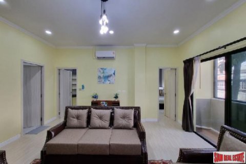 Квартира в Бангкоке, Таиланд с 2 спальнями  № 125650 - фото 21