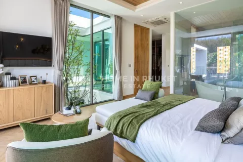 House in Phuket, Thailand 4 bedrooms № 131695 - photo 12