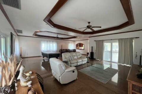 Villa à Hua Hin, Thaïlande 4 chambres № 104900 - photo 10