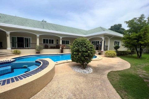 Villa à Hua Hin, Thaïlande 4 chambres № 104900 - photo 3