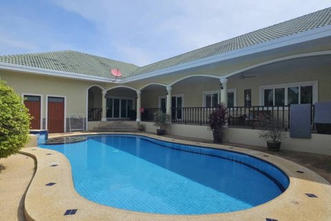 Villa à Hua Hin, Thaïlande 4 chambres № 104900 - photo 2