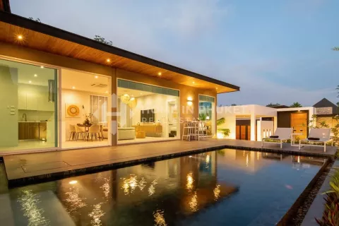 House in Rawai, Thailand 3 bedrooms № 131845 - photo 26