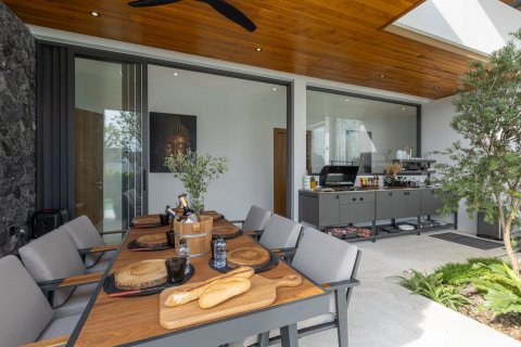 Villa in Phuket, Thailand 3 bedrooms № 74476 - photo 23