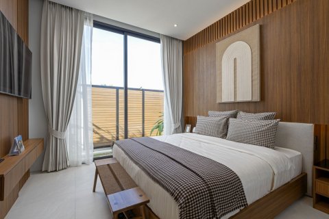 Villa in Phuket, Thailand 3 bedrooms № 74476 - photo 11
