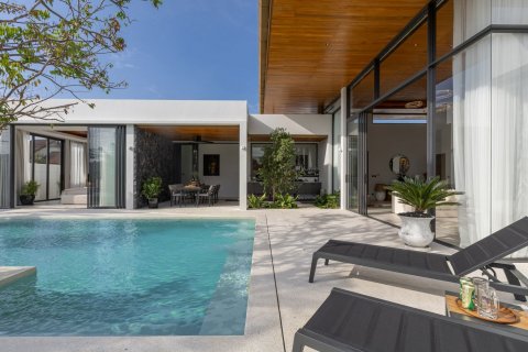 Villa in Phuket, Thailand 3 bedrooms № 74476 - photo 16