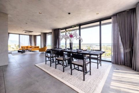 Пентхаус в Раваи, Таиланд с 3 спальнями  № 85588 - фото 1