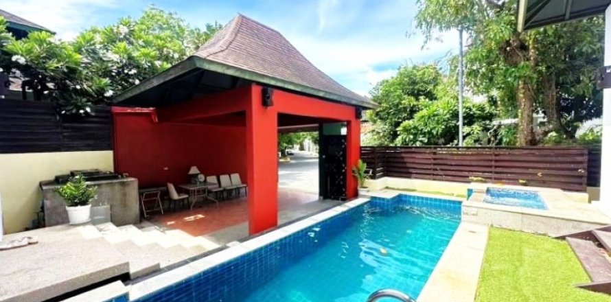 Дом в Паттайе, Таиланд с 4 спальнями  № 132327