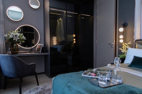 Condo in Bangkok, Thailand, 3 bedrooms  № 86284 - photo 8