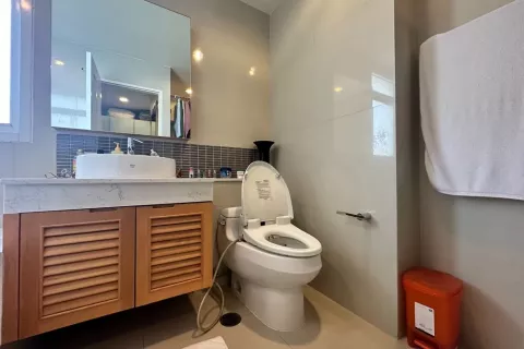 Condo in Watthana, Bangkok, Thailand, 2 bedrooms  № 141377 - photo 8