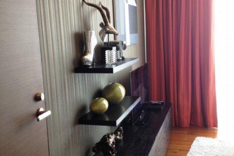 Кондоминиум с 2 спальнями в Бангкоке, Таиланд № 143506 - фото 9