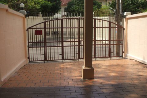 Townhouse à Bangkok, Thaïlande 4 chambres № 143505 - photo 14