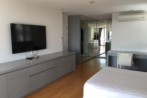 Кондоминиум с 2 спальнями в Бангкоке, Таиланд № 143793 - фото 8